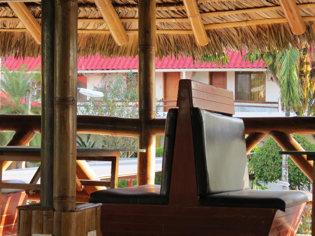 Hotel Puerto Ballesta Tonsupa Exterior photo